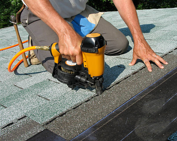 Roof Gutter Cleaning in Saukville, WI
